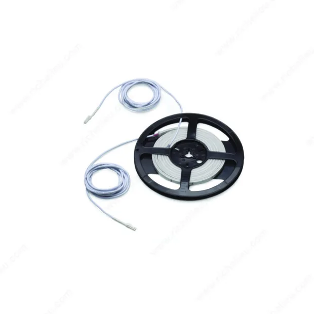 Recessed LED puck