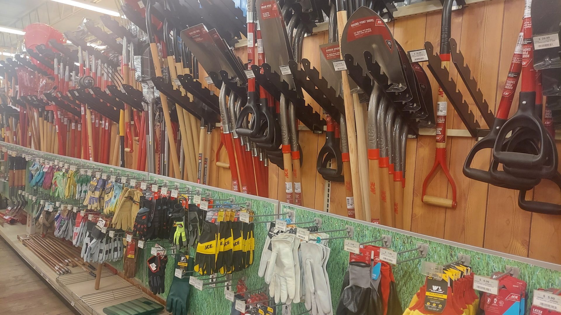Garden and outdoor tools